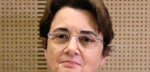 Se va tras estar bajo escrutinio