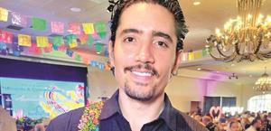 Orgulloso con la distinción