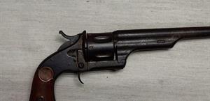 Donan armas con valor histórico