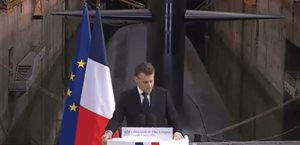 Francia aumenta su arsenal nuclear y despliega aeronaves en aliados