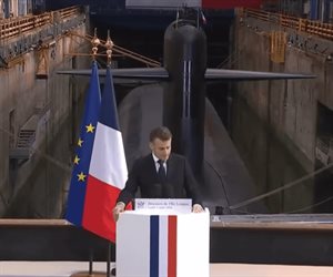Francia aumenta su arsenal nuclear y despliega aeronaves en aliados
