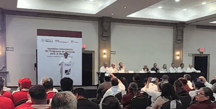 Encabeza Américo Villarreal asamblea informativa sobre el programa Viviendas del Bienestar en Reynosa