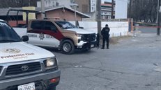 Personal del jardín de niños, Emilio Portes Gil, ubicado en la en la calle Tlaxcuapan de la colonia Marte R. Gomez reportan la presencia de un presunto artefacto explosivo dentro de las instalaciones del plantel, autoridades atienden el llamado">