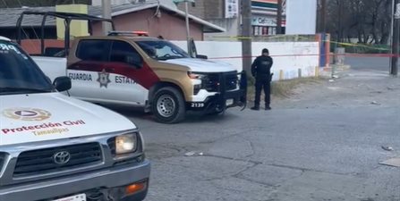 Personal del jardín de niños, Emilio Portes Gil, ubicado en la en la calle Tlaxcuapan de la colonia Marte R. Gomez reportan la presencia de un presunto artefacto explosivo dentro de las instalaciones del plantel, autoridades atienden el llamado