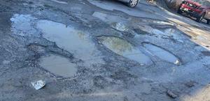 Drenaje colapsado afecta colonia Marte R. Gómez