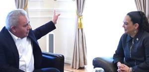 Sostiene reunión de trabajo con el líder nacional de la FSTSE