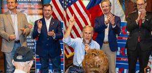 Va Abbott por cuarto mandato, contra Hinojosa