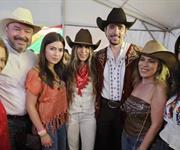 Disfrutan Fiestas Mexicanas