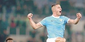 Marušic anota y Lazio logra victoria 2-1 sobre Sassuolo
