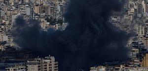 Irán ataca a Israel y países del Golfo; EEUU prevé el día más intenso de ataques