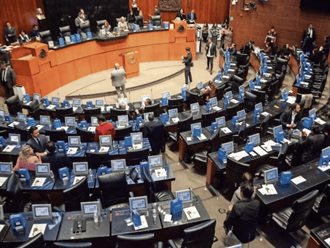 Senado avala reforma contra piratería y a favor de patentes