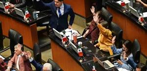 Tipifican como violencia laboral que mujeres perciban menor salario