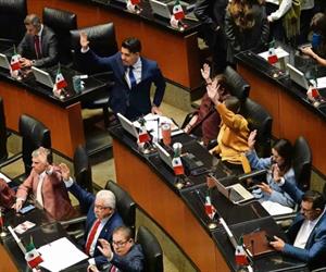 Tipifican como violencia laboral que mujeres perciban menor salario