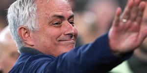 Mourinho se pierde dos partidos tras sanción por tarjeta roja