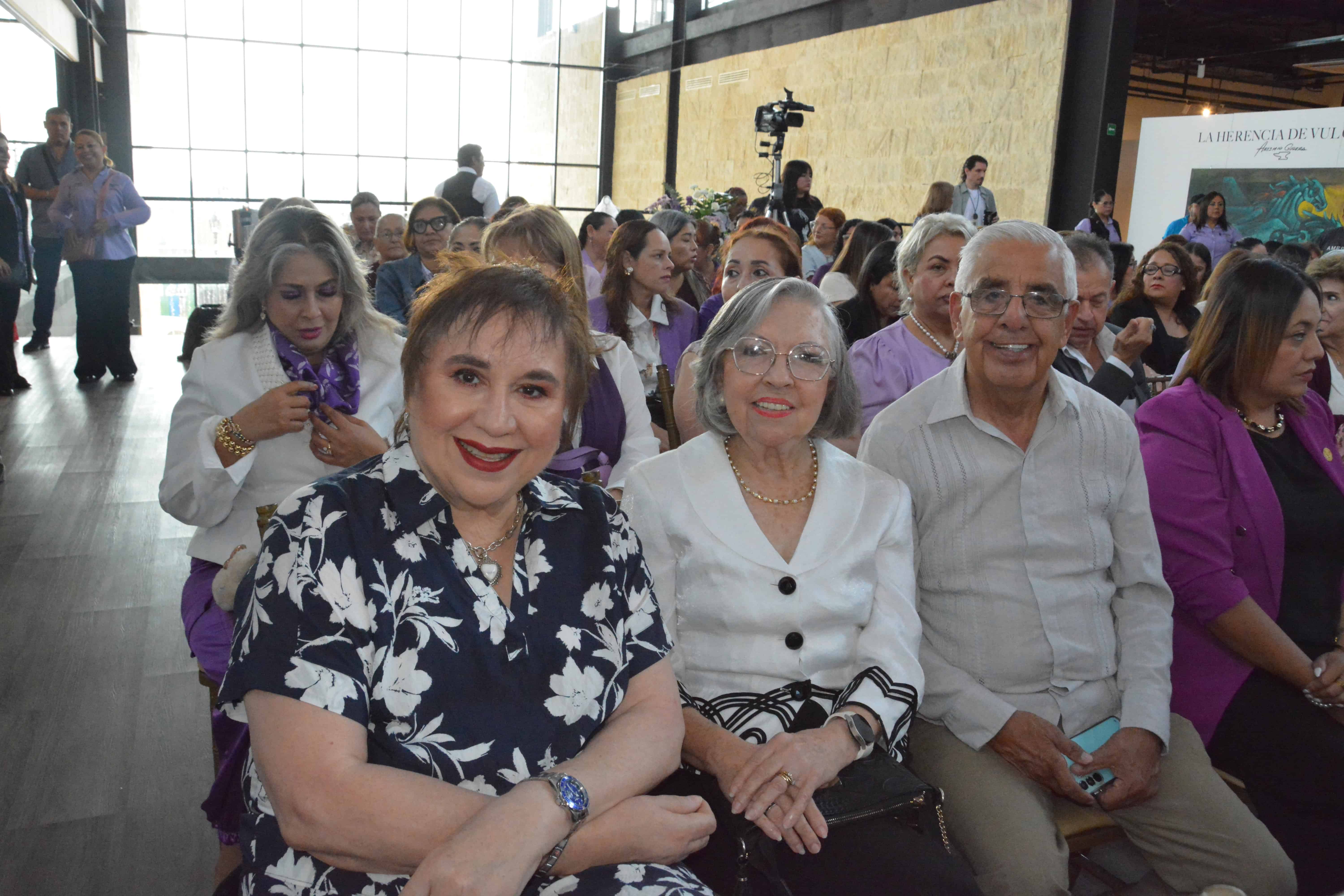 María Aurora Ramírez, Lolita García y Pedro Garza.