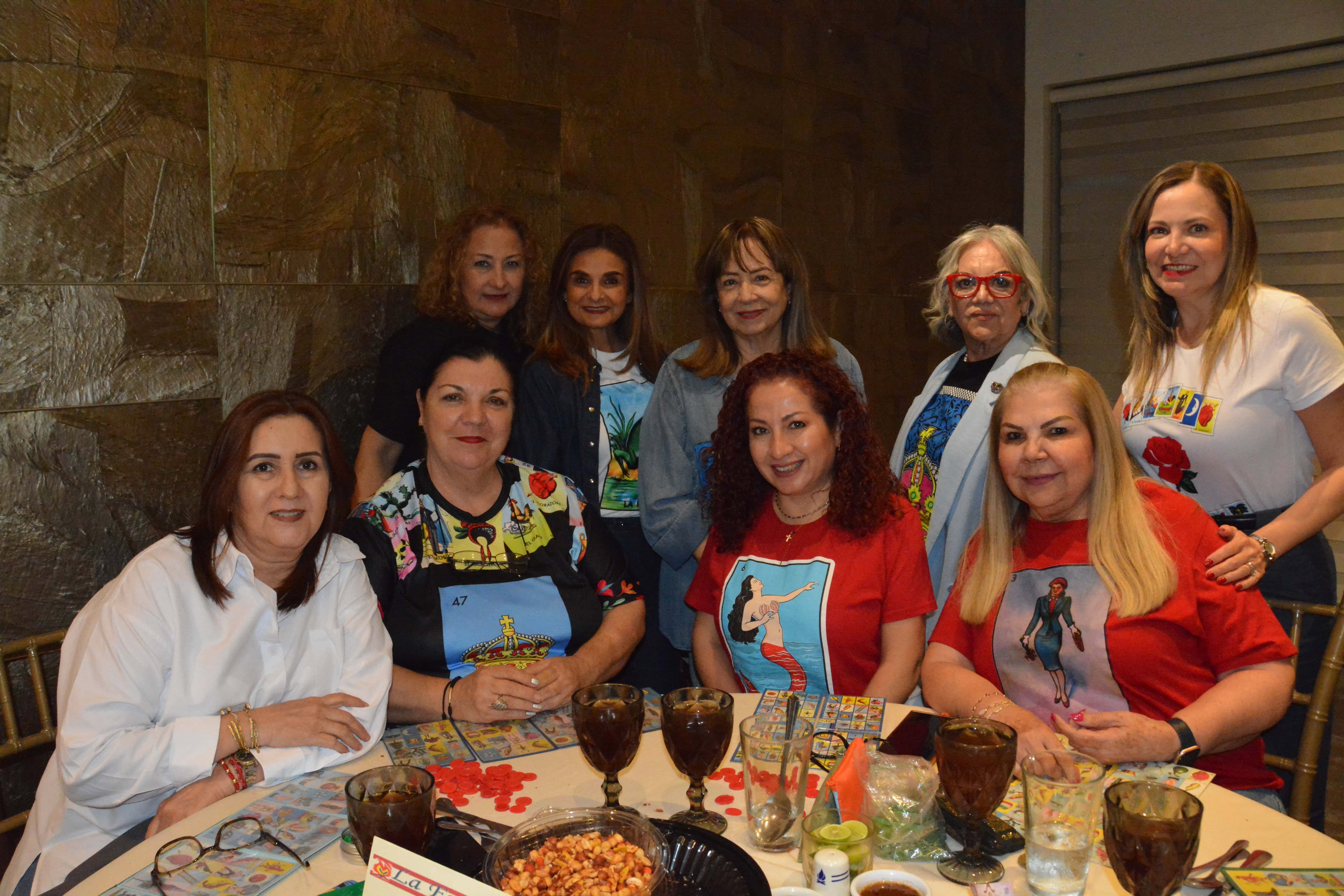 Claudia Sotelo, Rosy Valdez, Tita, Maricela de Robinson, Lulú de Valdez, Adriana Garza, Bonny de Serratos, Marissa Pérez y Lety Castañeda.