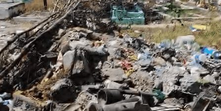 Un basurero clandestino se está formando en el Panteón Municipal Sagrado Corazón