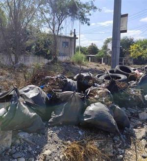 Un basurero clandestino desborda contaminación