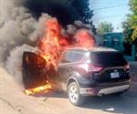 Vehículo se quema en Díaz Ordaz,  sin heridos
