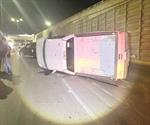 Vuelca camioneta; no hubo lesionados Vuelca camioneta; no hubo lesionados