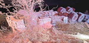 Muere trailero tras volcadura en la Victoria-Tula