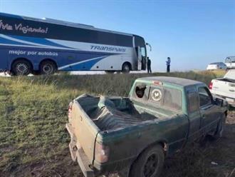 Choca autobús en la Victoria-Matamoros