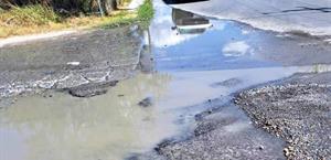 En la Narciso Mendoza ‘corren’  aguas negras