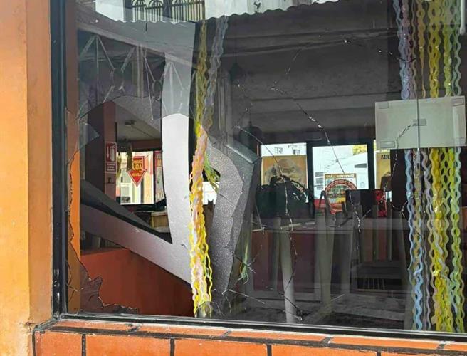 Saquean 4 negocios en el centro de Río Bravo