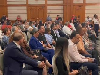 Mesa de diálogo en Reynosa aborda servicios fiscales y registrales.