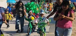 Niños de preescolar llenan de vida calles y planteles