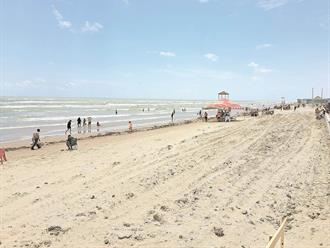 En alerta pescadores de  Matamoros por el avance  de mancha contaminante