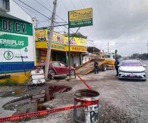 Pareja choca y deja sin luz a sector de Río Bravo