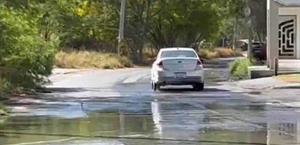Tienen años padeciendo de fuga de aguas negras