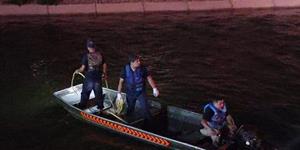 Caen al canal y mueren 2 hombres