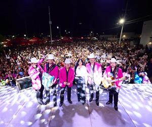 Récord de asistencia en aniversario de Díaz Ordaz