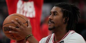 Bulls cortan a Jaden Ivey