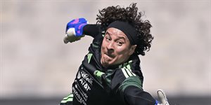 Guillermo Ochoa busca su sexta Copa del Mundo en 2026