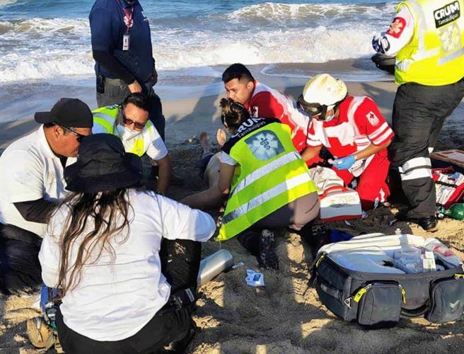 Muere ahogado bañista en playa de Altamira