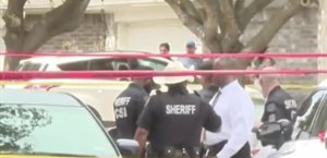 Mujer muere baleada frente a sus dos hijos