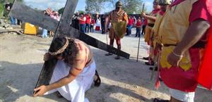 Llaman a vivir viacrucis desde la fe