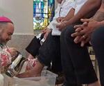 Realiza Obispo lavado de pies en Reynosa