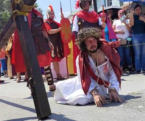  “El Viacrucis es la prueba máxima del amor de Dios”