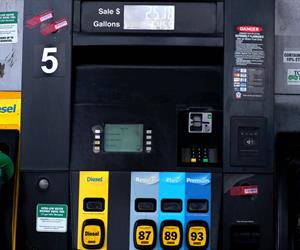 Mantienen altos precios de gasolina en el Valle