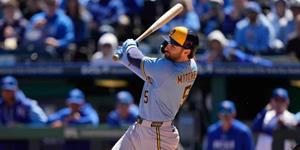 Cerveceros vencen a Reales en juego 1