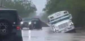 Afectaciones por lluvia al oriente de R.B.