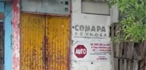 Vecinos denuncian cárcamo abandonado