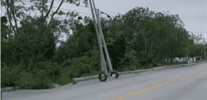 Deslave en bulevar pone en riesgo a automovilistas