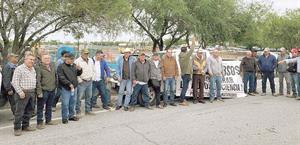 Agricultores y transportistas  se sumaron al paro nacional