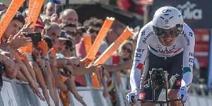 Isaac del Toro  lidera al UAE  Team Emirates