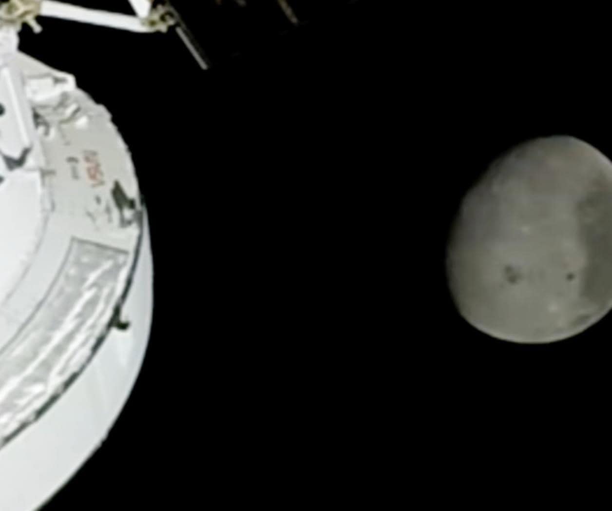 Artemis II rompe el récord de distancia del Apolo 13 y sobrevuela la cara oculta de la Luna